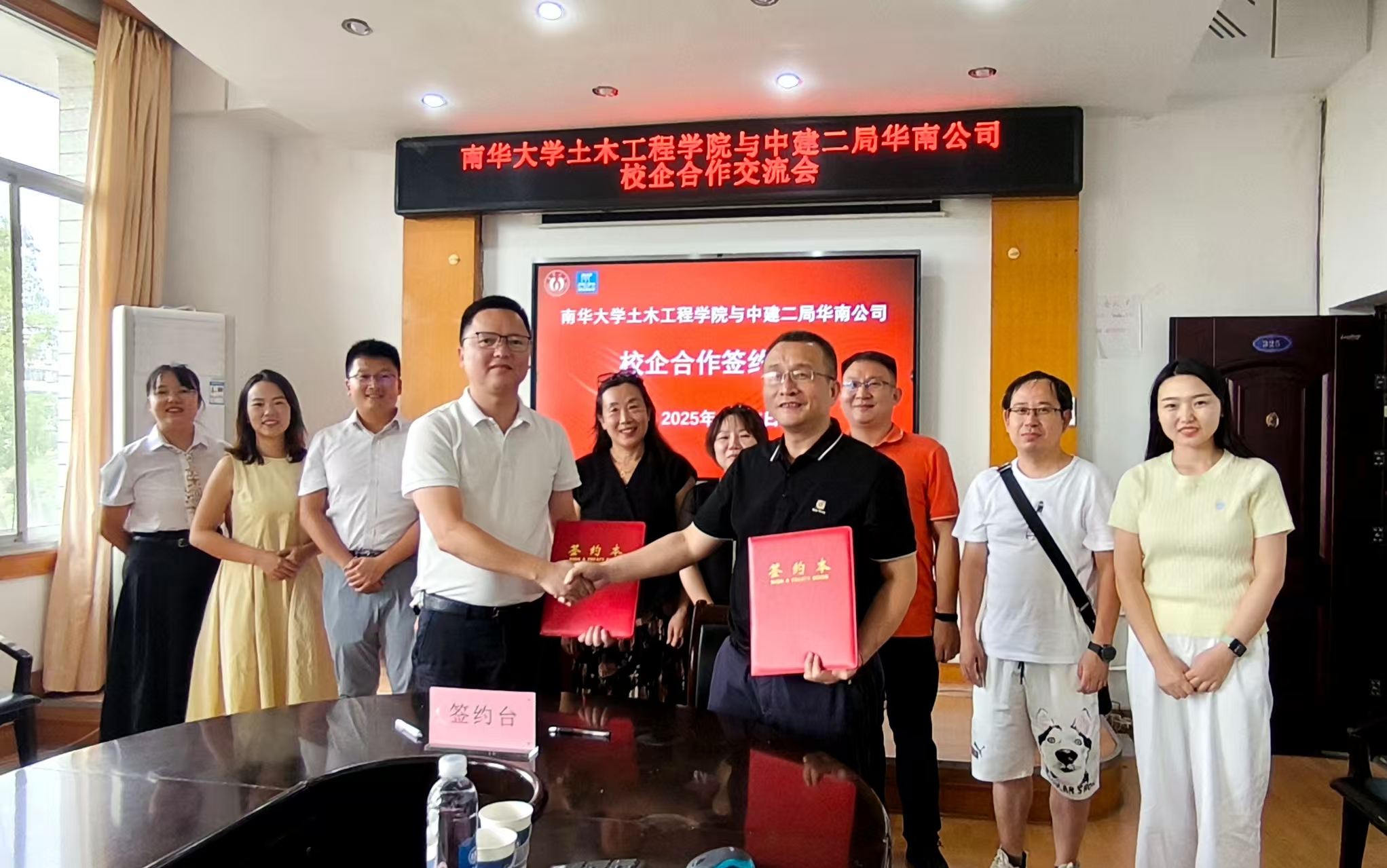 1905e4ae006eeb734189c256037aa2f5